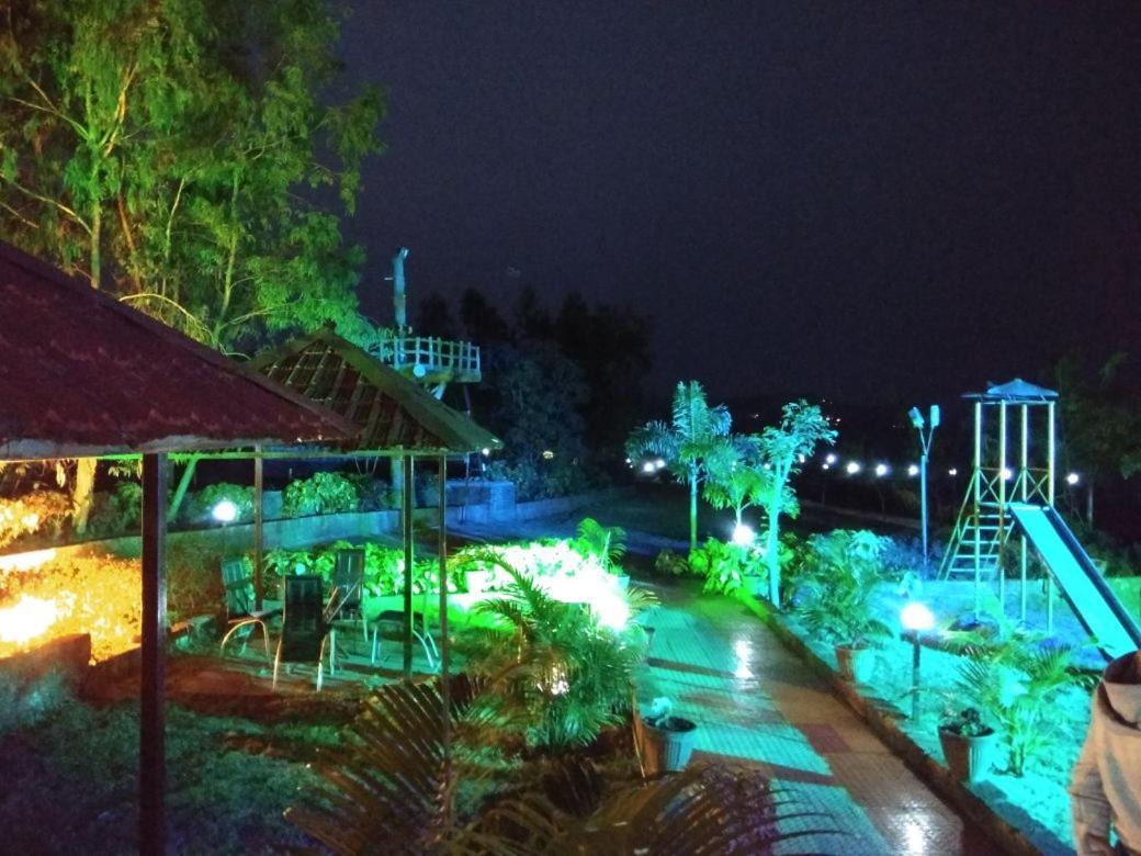 Yogadaa Royal Resort Mahābaleshwar Εξωτερικό φωτογραφία